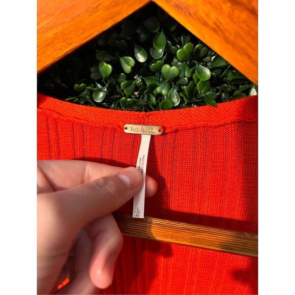 Free People Skylight Ribbed Long Sleeves Fitted Cardigan Red Size Large - Picture 4 of 6